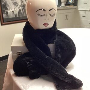 CEJAN.  FAUX FUR SCARF. WRAP. BLACK